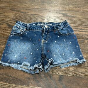 Cat & Jack Denim Star Shorts💙🤍❤️ with red and white stars sz M 7/8